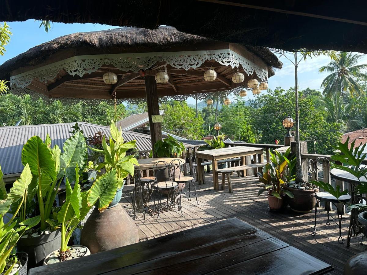 فندق Mount Pinatubo Base Camp At Casa Hermogina Santa Juliana المظهر الخارجي الصورة